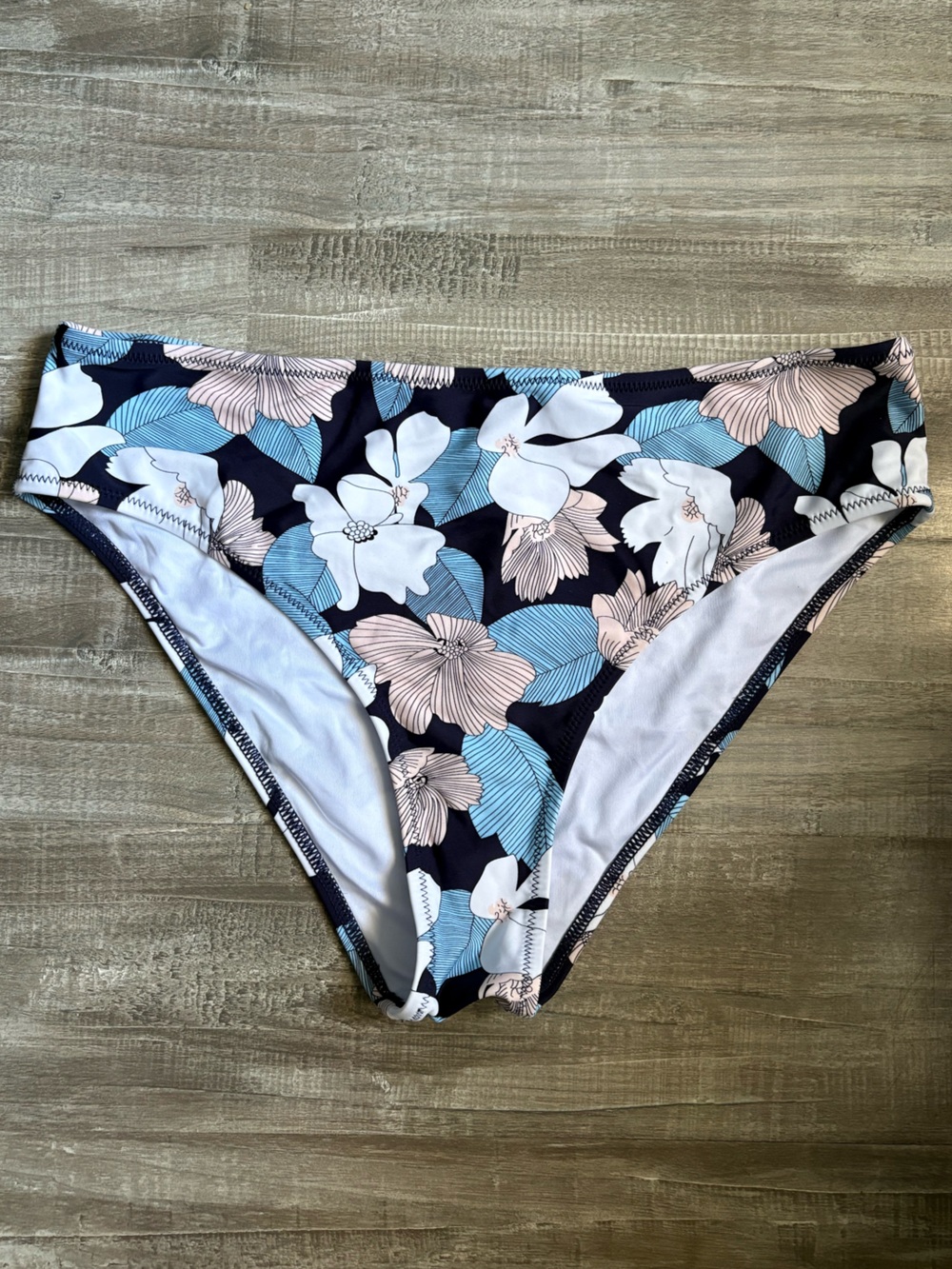 Cupshe Navy Floral Bikini Bottoms in Navy, Light Blue, Blush
